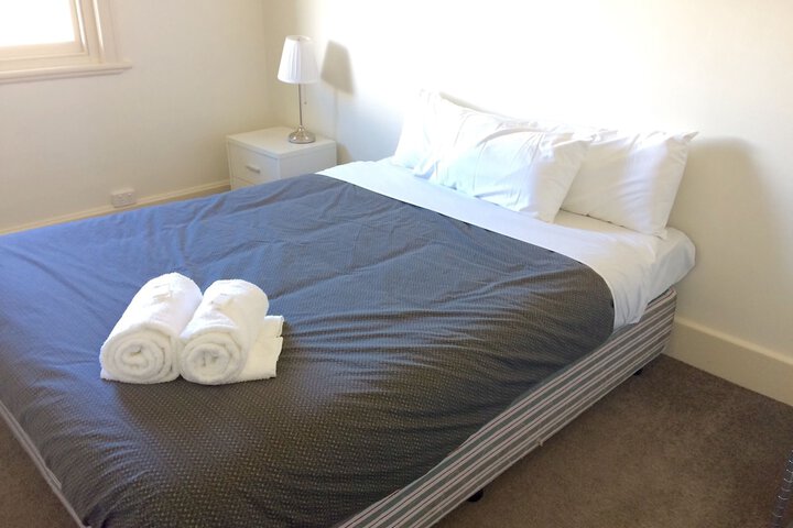 Room 5 of 34