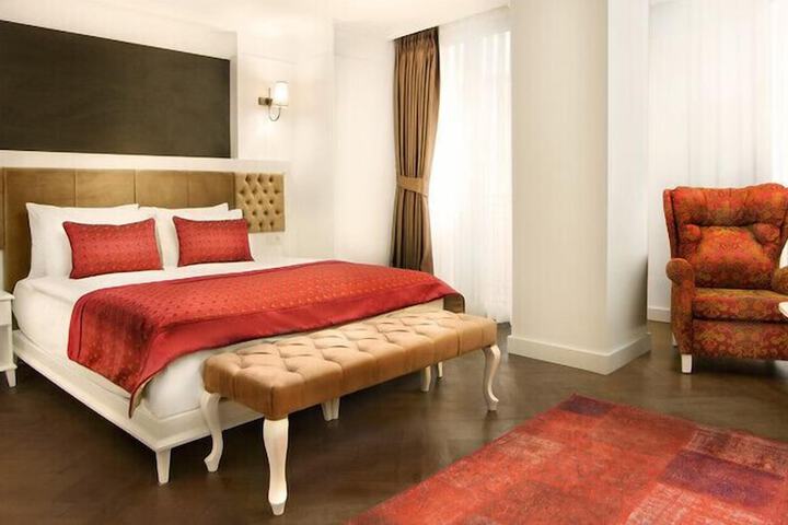 Room 14 of 35
