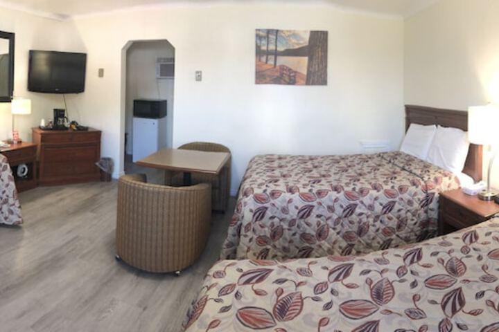 Room 27 of 45