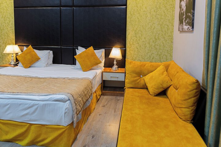 Room 3 of 60