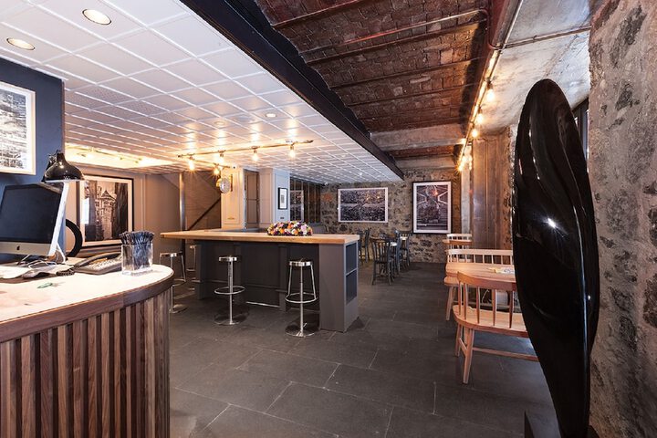 Entrance & Lobby