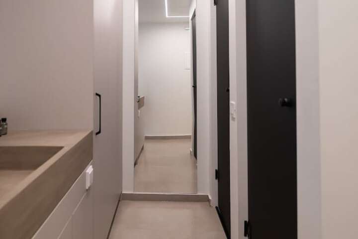 Room 30 of 44