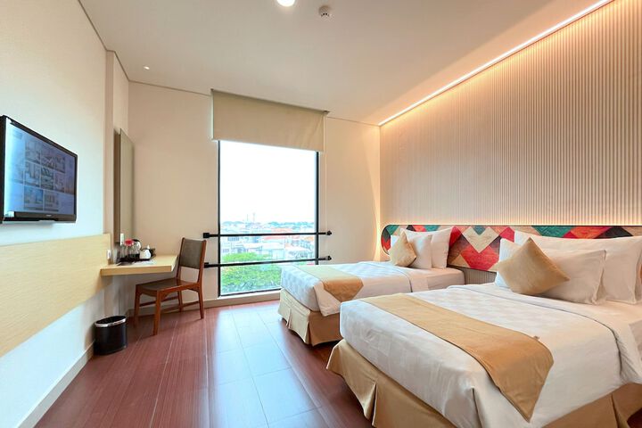Room 16 of 39