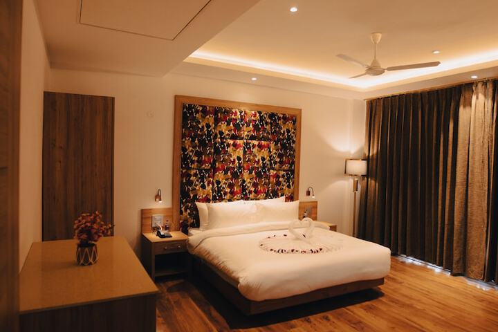 Room 7 of 37