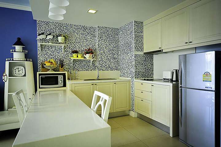 Room 9 of 23