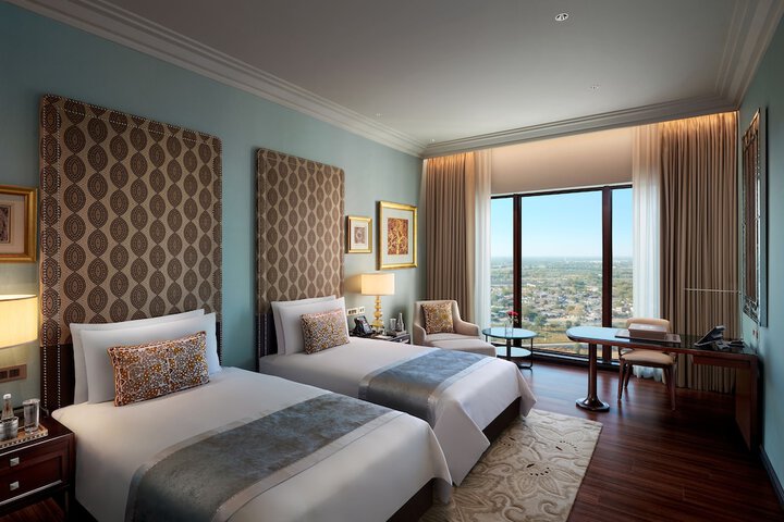 Room 5 of 48