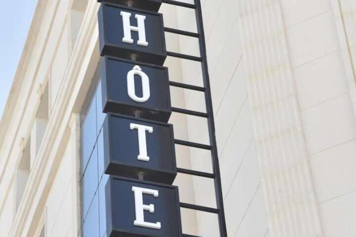 Hotel 37 of 38