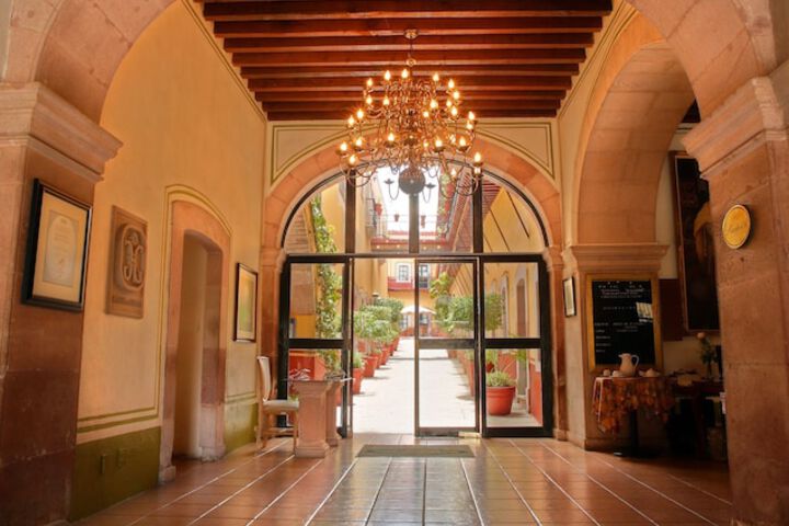 Hotel 2 of 67