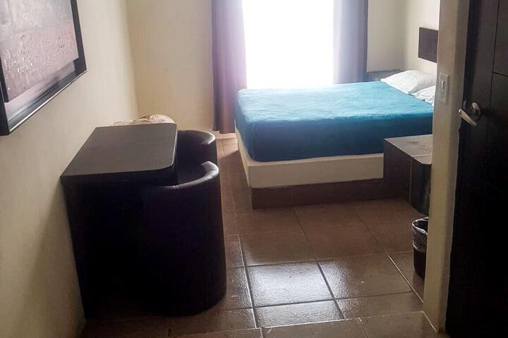 Room 15 of 33