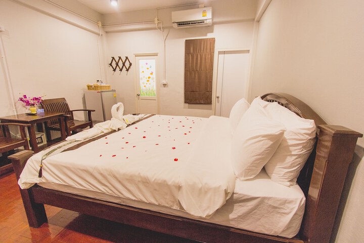Room 27 of 88