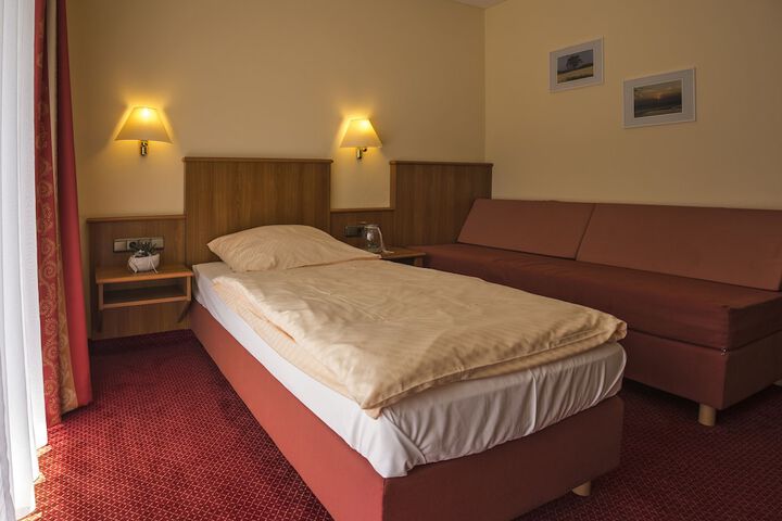 Room 19 of 47