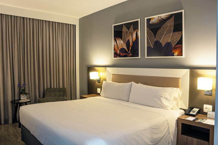 Room 35 of 88