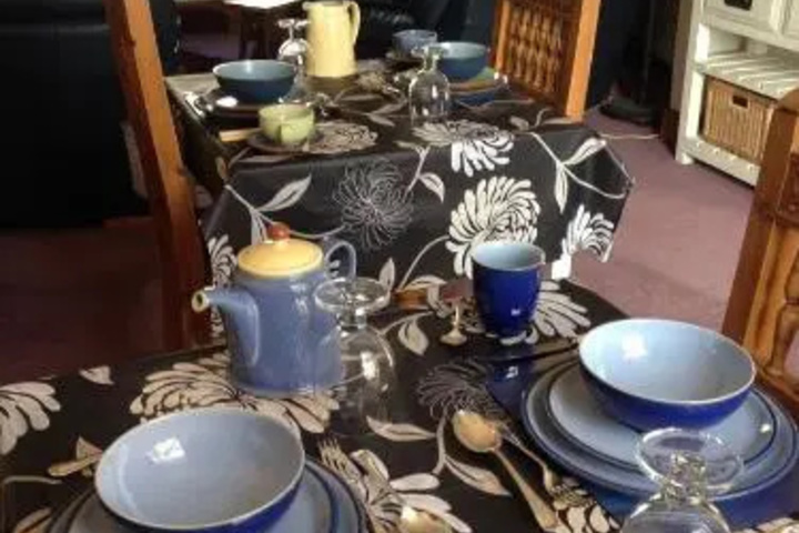 Dining 15 of 16