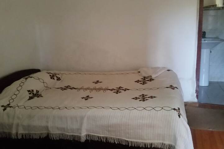Room 3 of 21