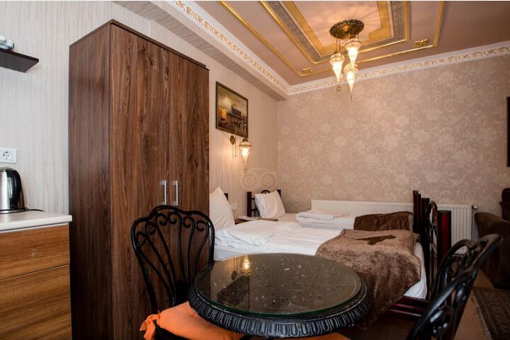 Room 33 of 119