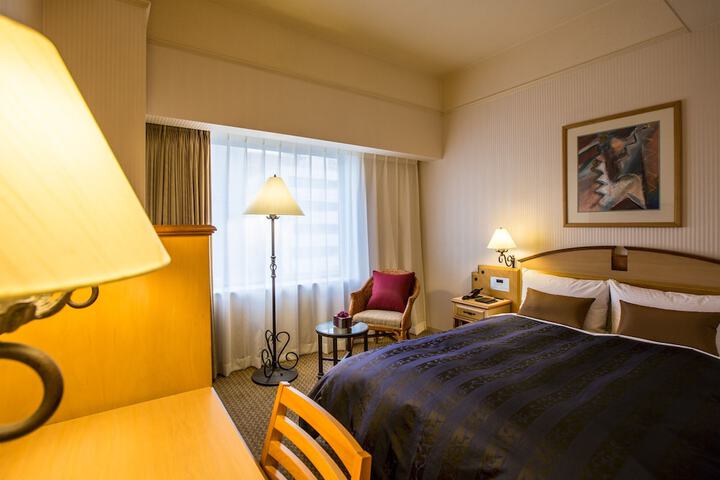 Room 9 of 65