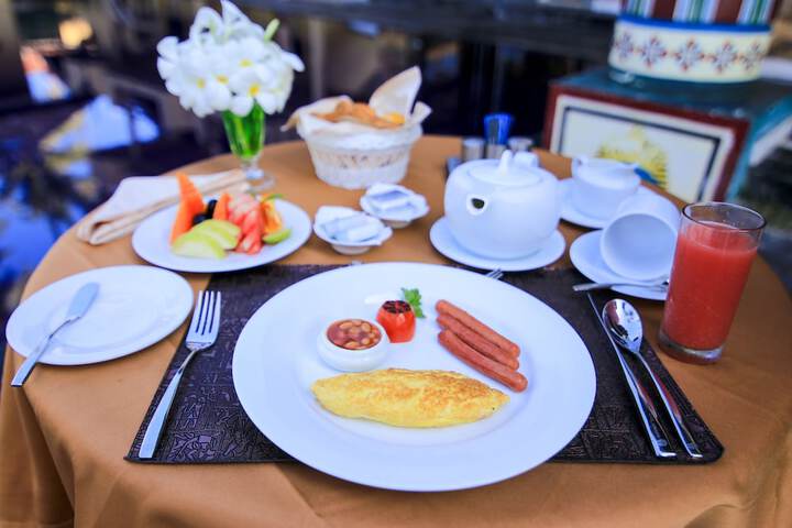Breakfast/Coffee Service 43 of 72