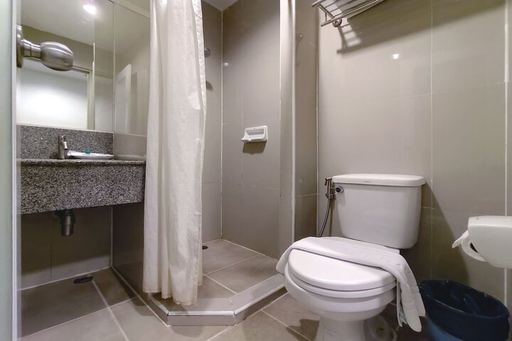 Room 40 of 43