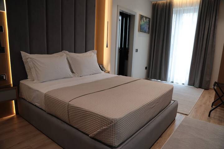 Room 14 of 61