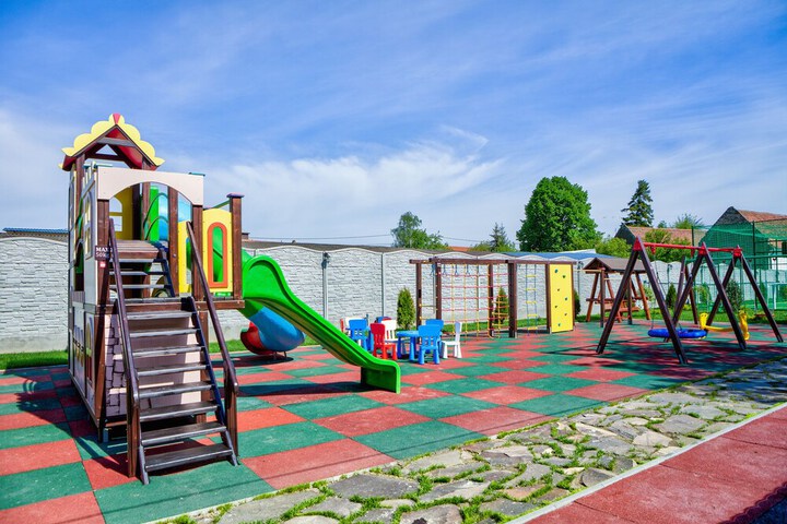 Childrens Activities 77 of 125