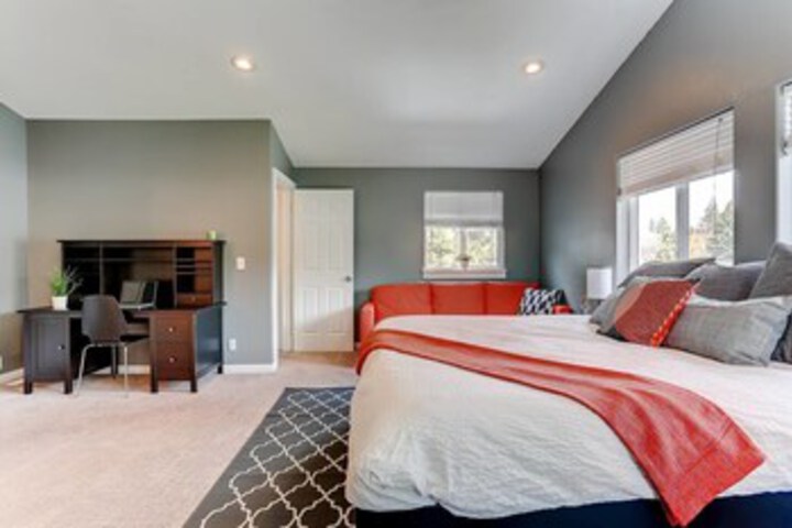 Room 12 of 12