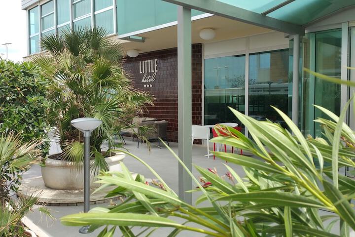 Hotel 136 of 139