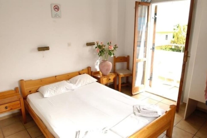 Room 8 of 26