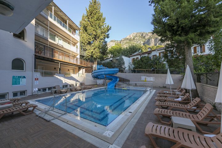 Pool Hotel