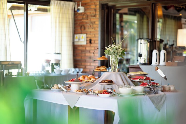 Breakfast/Coffee Service 57 of 80
