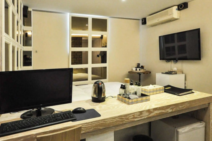 Photo 16