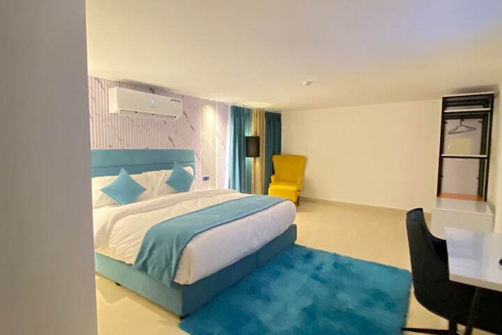 Room 11 of 20