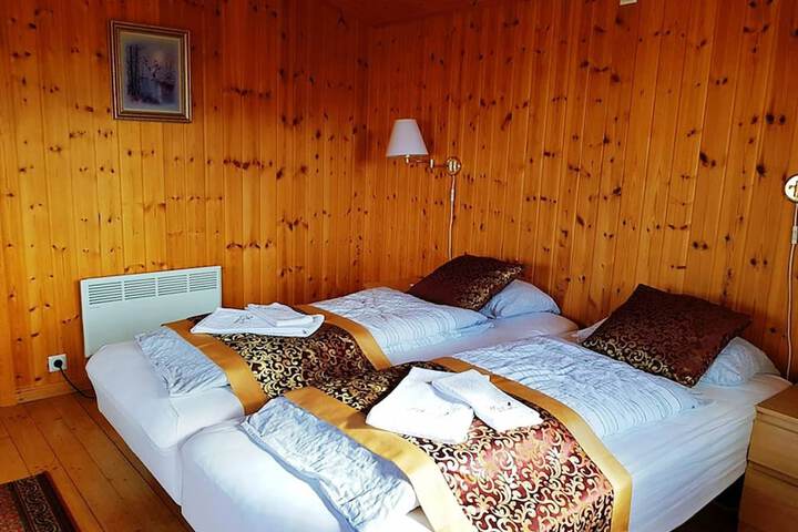 Room 16 of 52
