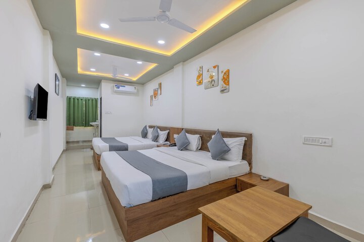 Room 16 of 36