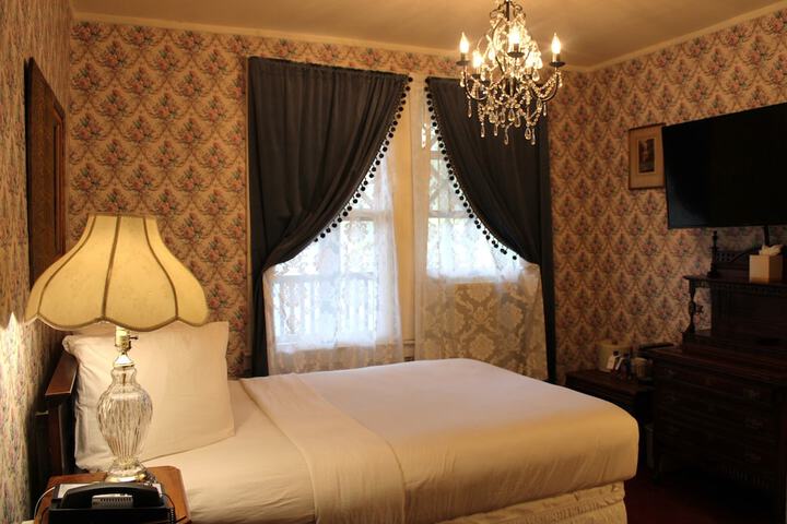 Room 16 of 51
