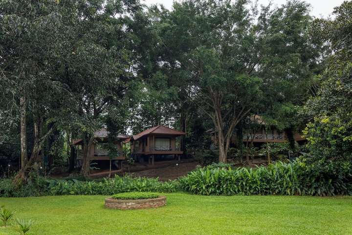 Hotel Exterior 32 of 47