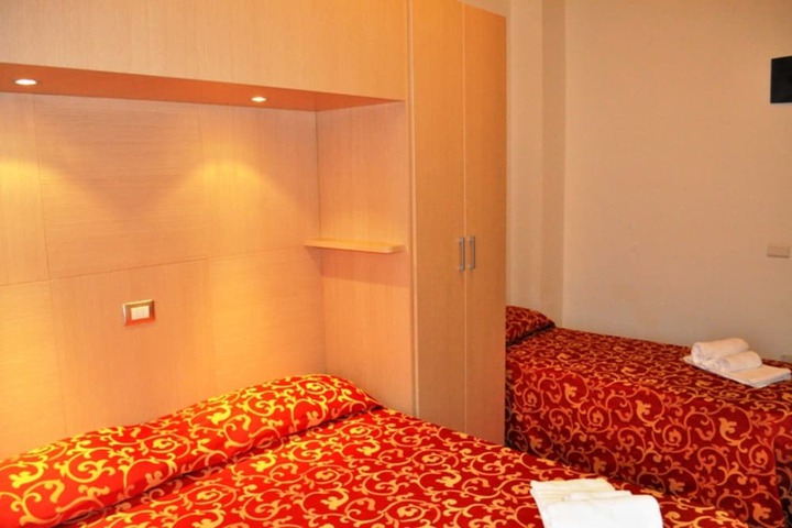 Room 26 of 67