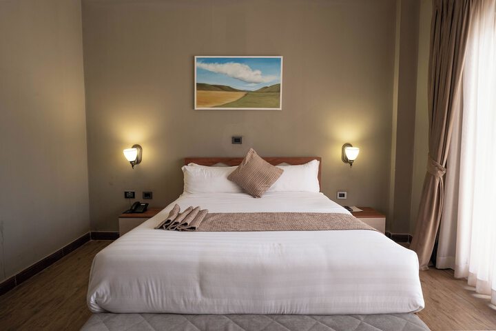 Room 8 of 36