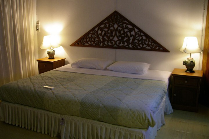 Room 4 of 71