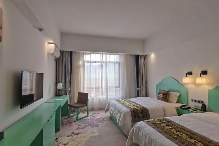 Room 9 of 60