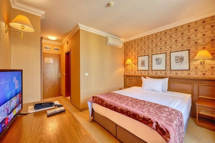Room 18 of 55