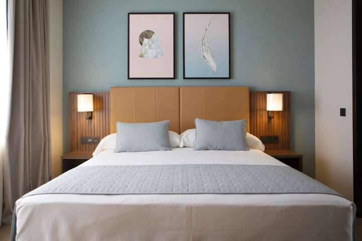 Room 20 of 202