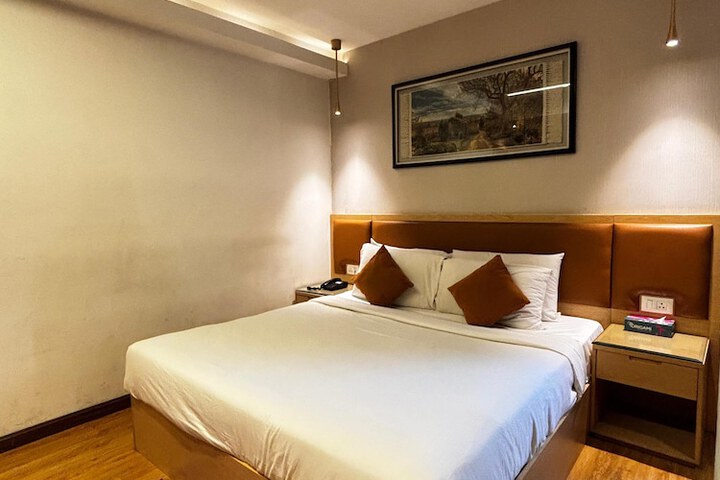 Room 21 of 57