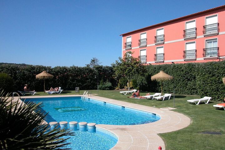 Hotel Pool