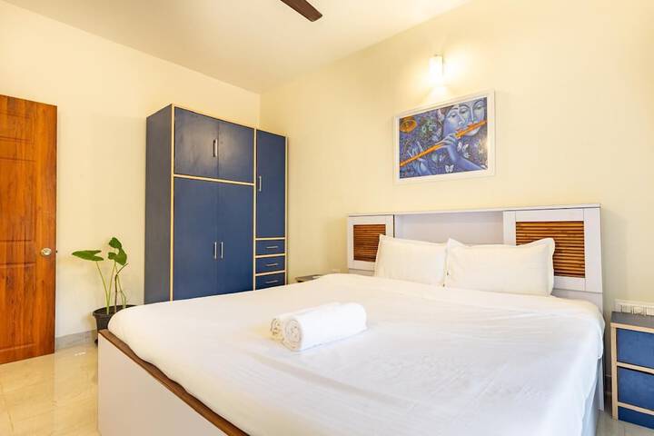 Room 4 of 36