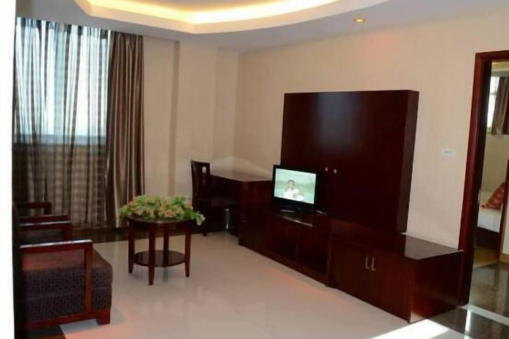 Room 9 of 13