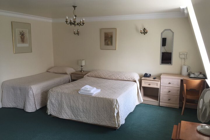 Room 12 of 56