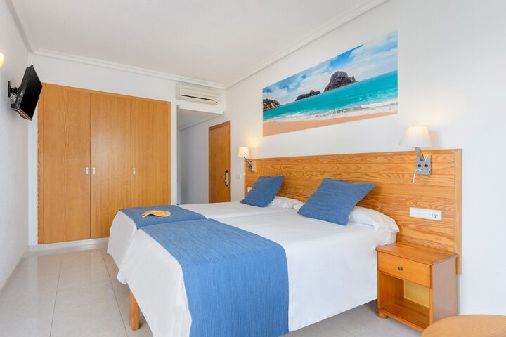 Room 5 of 24