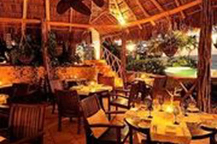 Dining 17 of 30