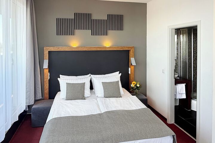 Room 29 of 62