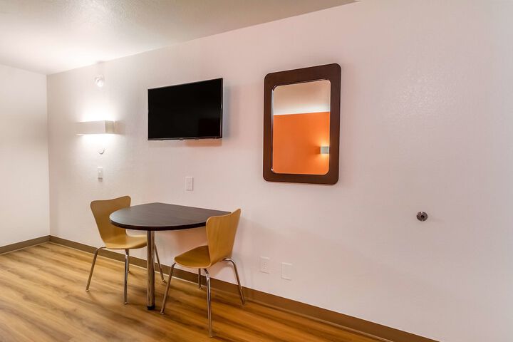 2 Double Beds (5 of 8)